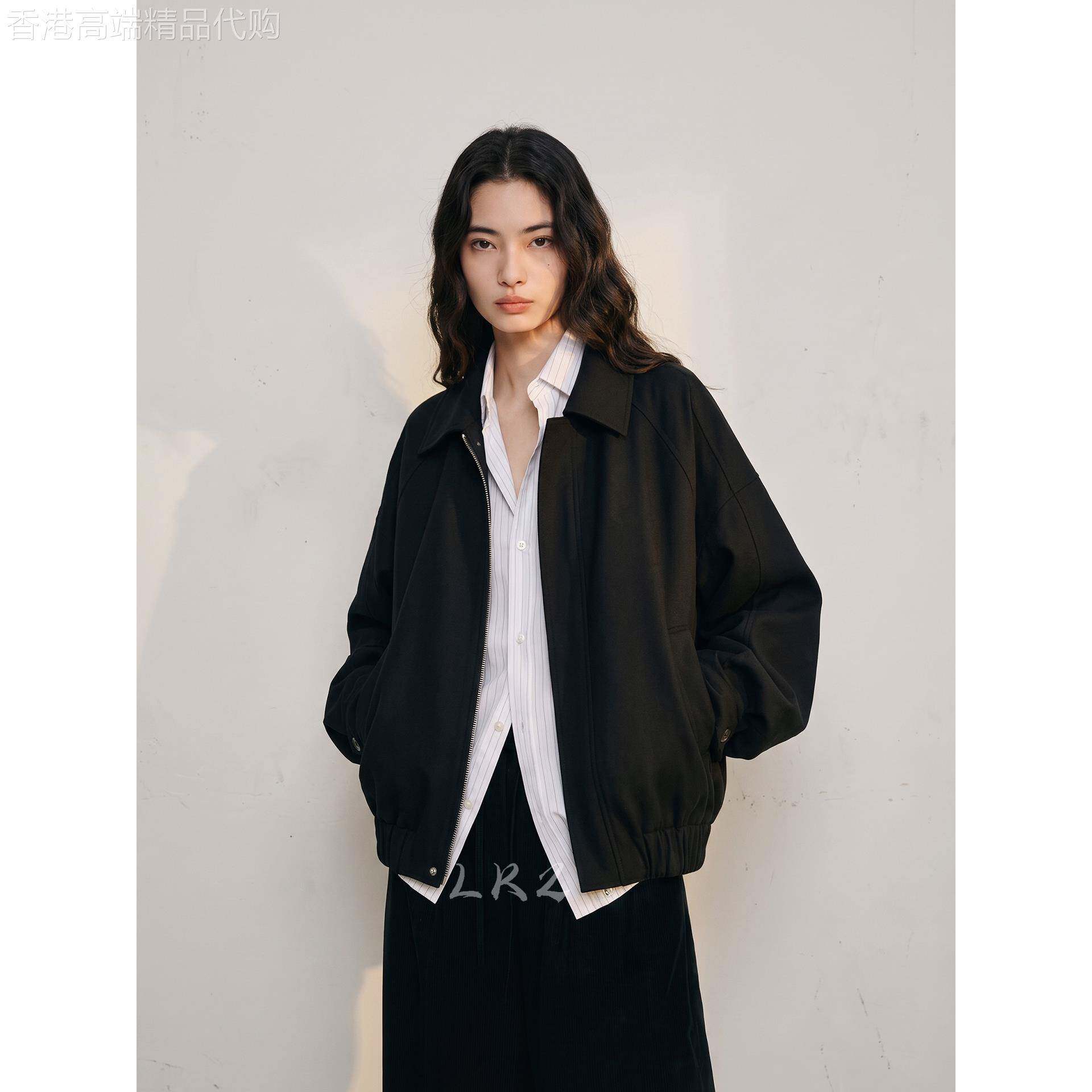 高级感黑色翻领长袖拉链外套女秋季新款简约宽松设计休闲气质上衣