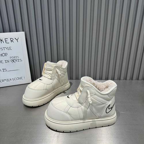 香港MK&DK.SW卡皮巴拉大头雪地靴2025冬季厚底加绒保暖丑萌短靴子