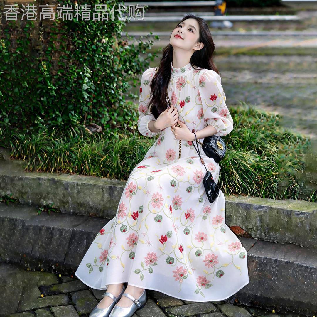 气质白色碎花洋装女2026夏季新款小个子高级感独特超好看长裙子