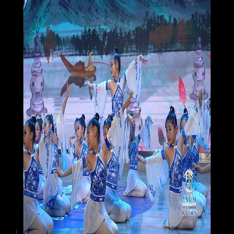 女童青花瓷国潮复古演出服古典舞踏歌中国风表演服幼儿走秀套装