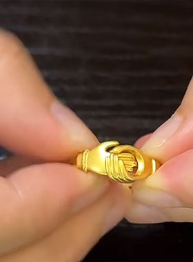 原创小众设计高级中古有趣爱心牵手戒指轻奢ins情侣礼物送女朋友