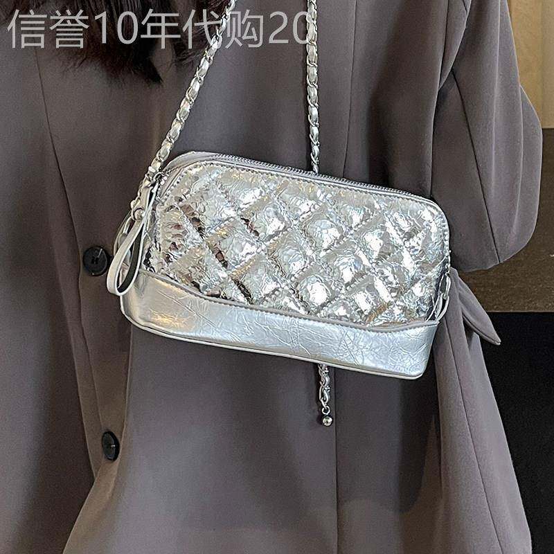 轻奢时尚银色菱格包包女2026新款高级感链条单肩斜挎包百搭小方包