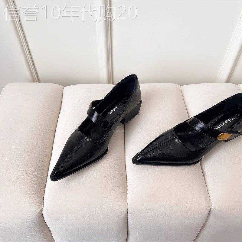 香港尖头气质粗高跟鞋女2026春秋新款一字带小皮鞋浅口玛丽珍单鞋