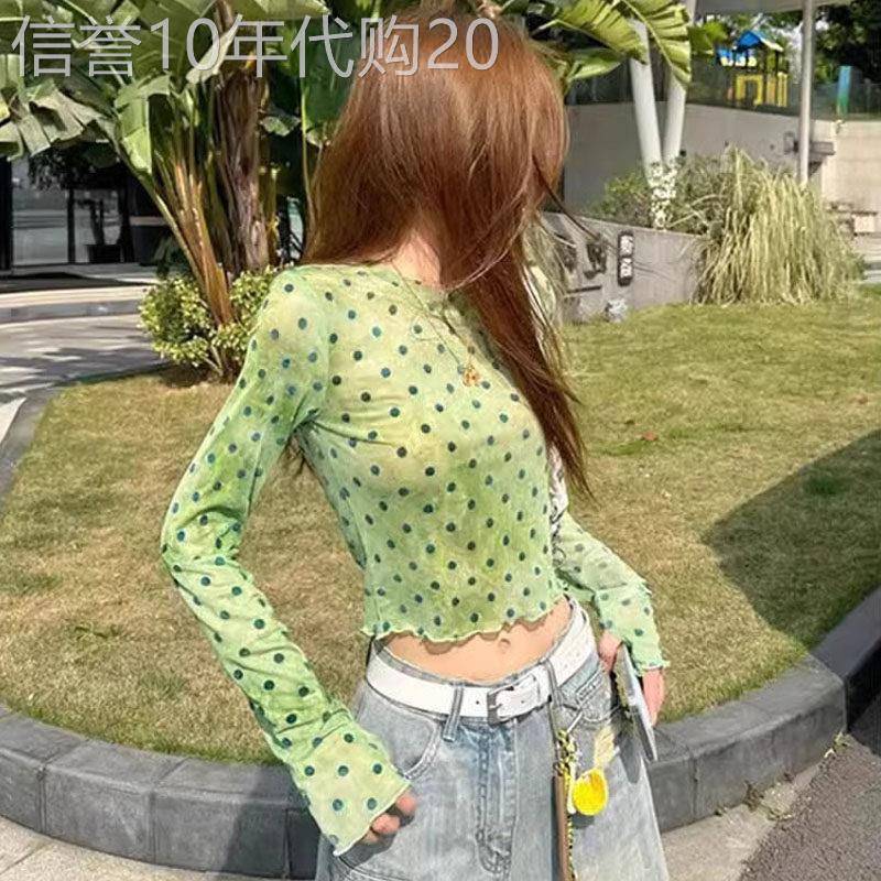 多巴胺绿色长袖打底波点T恤女夏季2026欧货薄款透气网纱防晒上衣
