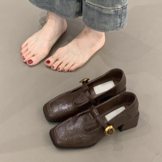法式棕色粗跟玛丽珍鞋女高跟鞋2026新款秋季方头百搭通勤浅口单鞋