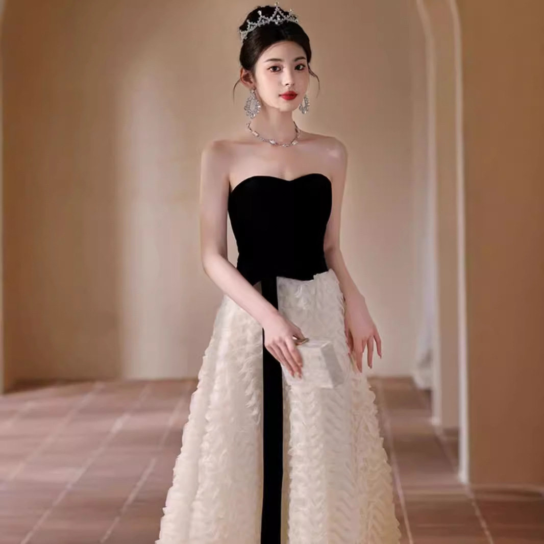 法式抹胸晚礼服2025新款春季轻婚纱在逃公主轻奢小众小礼服图片