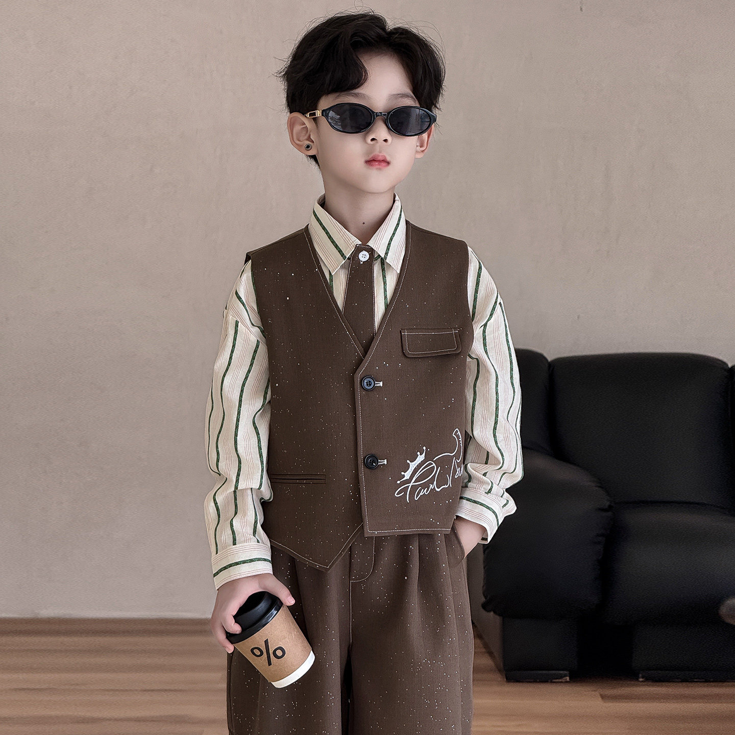 男童礼服2026春夏新款儿童英伦风主持人花童西服男孩出场表演服装