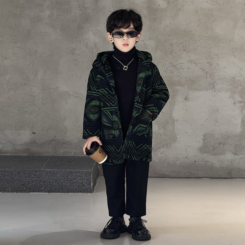 男孩秋冬加厚呢子大衣连帽外套
