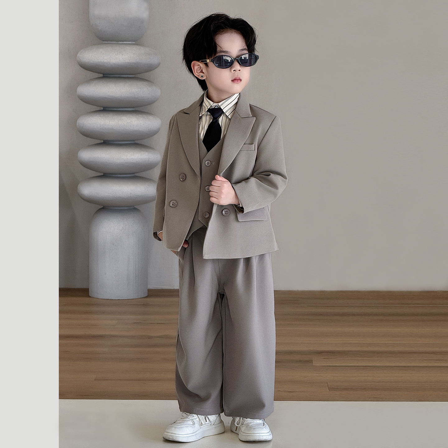儿童西装套装春秋新款高端花童礼服男童生日宴会西服小主持人演出