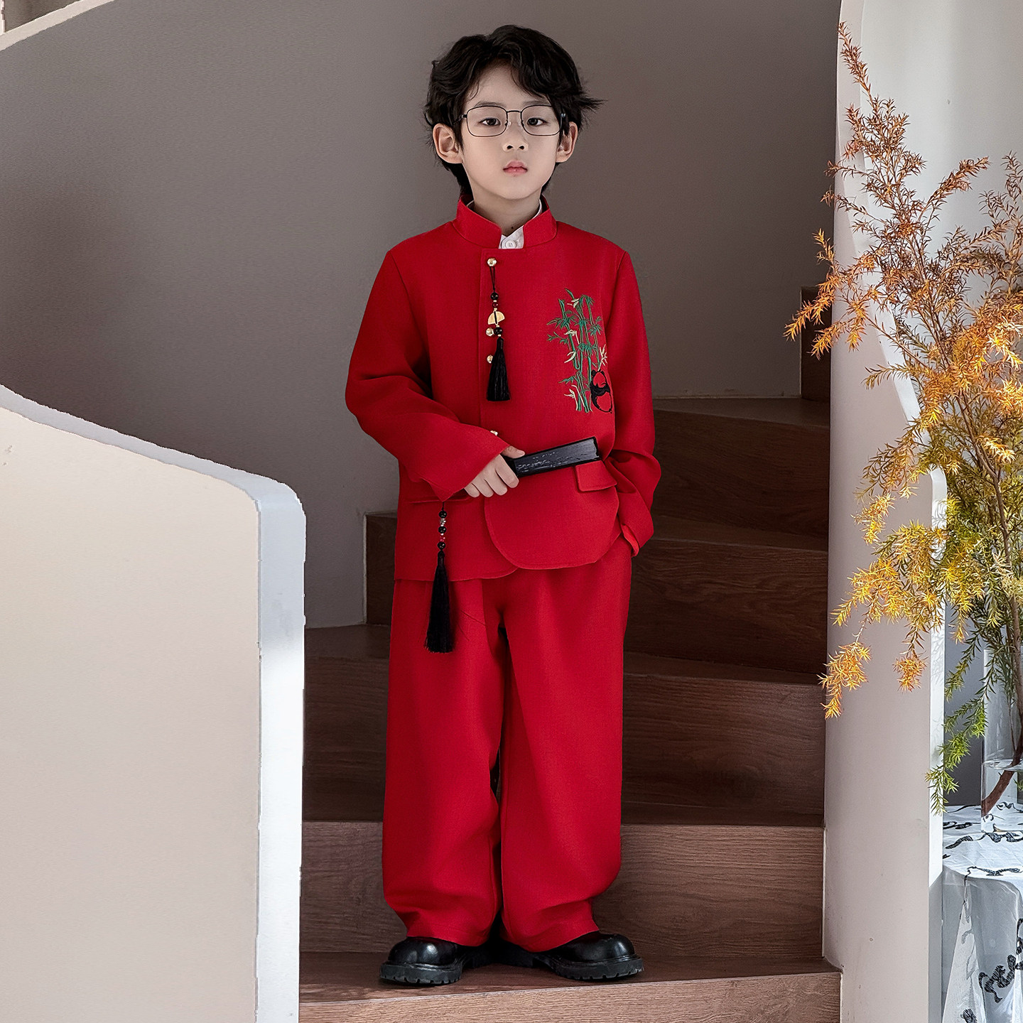 男童新中式国风刺绣套装2026新款加绒儿童红色中山装帅气立领西服