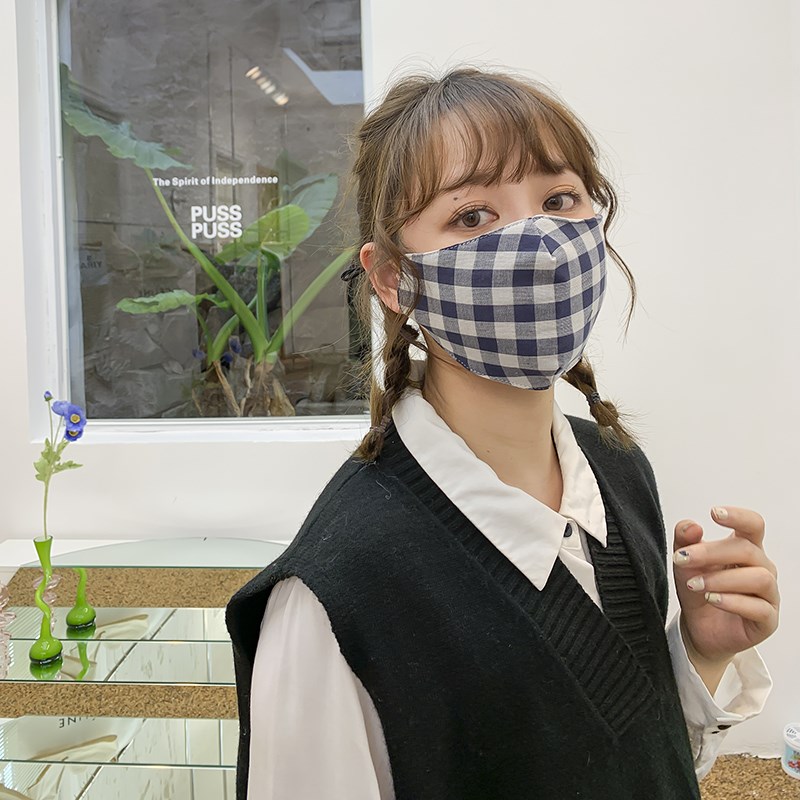时尚洋气格子清爽款韩版百搭秋冬季女神防风防P寒透气纯棉口罩保