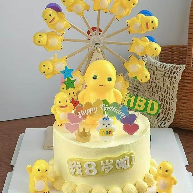 网红奶龙蛋糕装饰摆件旋转摩天轮可爱小奶龙儿童生日甜品装扮插牌,节庆用品/礼品,蛋糕/烘焙装饰用品,淘宝优惠券,粉丝福利购,淘宝优惠卷