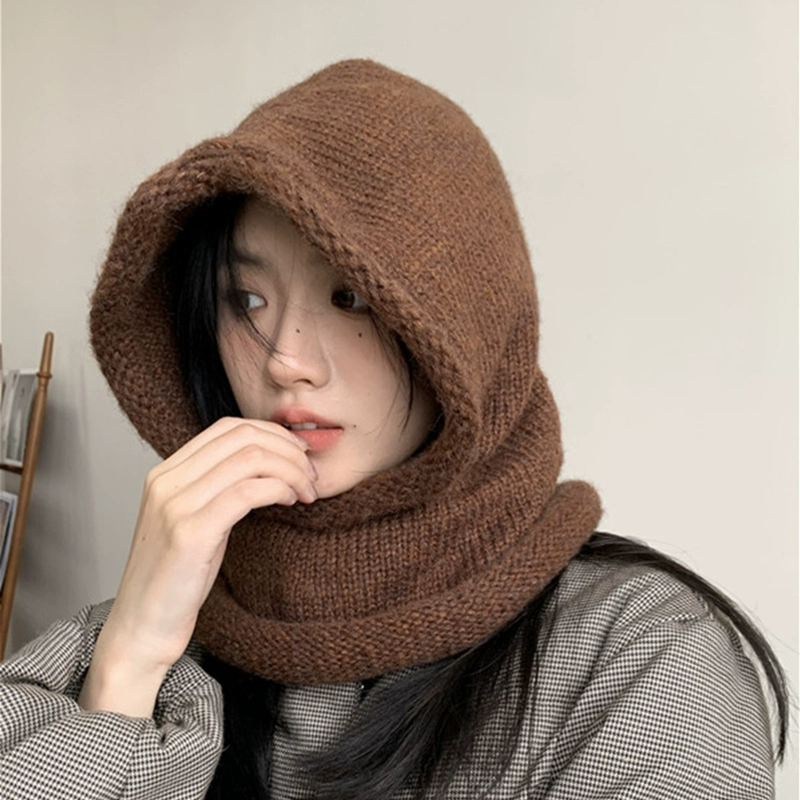 拉法帽街头显脸小女秋冬巴拉克