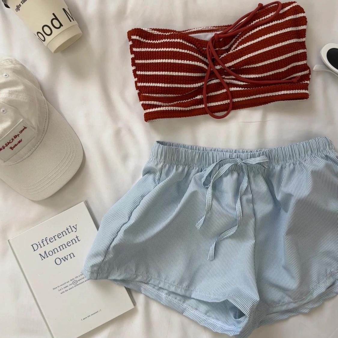 Striped bikini strapless neck hanging split swimsuit