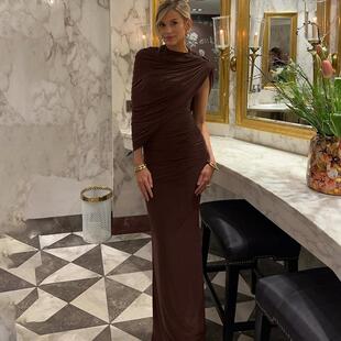 shoulder tight fitting Women cinching oblique hip dress