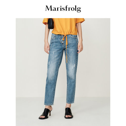 直身略带收脚效果