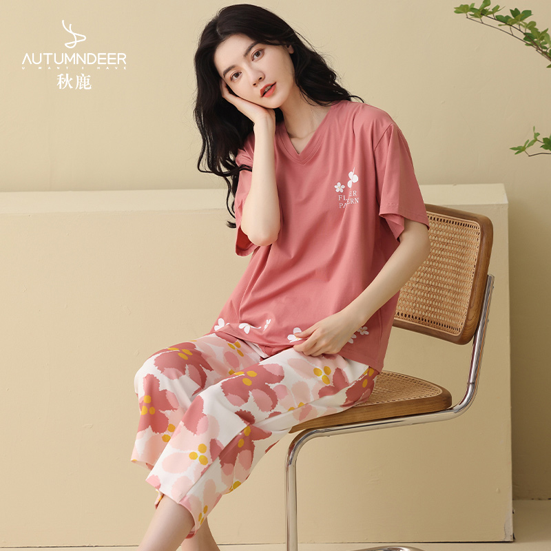 秋鹿门店有售短袖七分裤女套