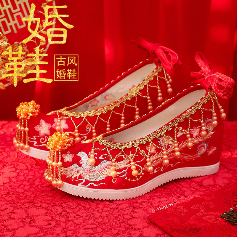 原创古风汉服婚鞋中式复古秀禾婚鞋民族风绣花鞋配旗袍红色结婚鞋,女鞋,婚鞋,淘宝优惠券,粉丝福利购,淘宝优惠卷
