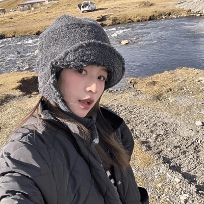 川西户外度假阿勒泰羊羔毛飞行员帽子女冬季厚保暖雷锋帽内蒙草原