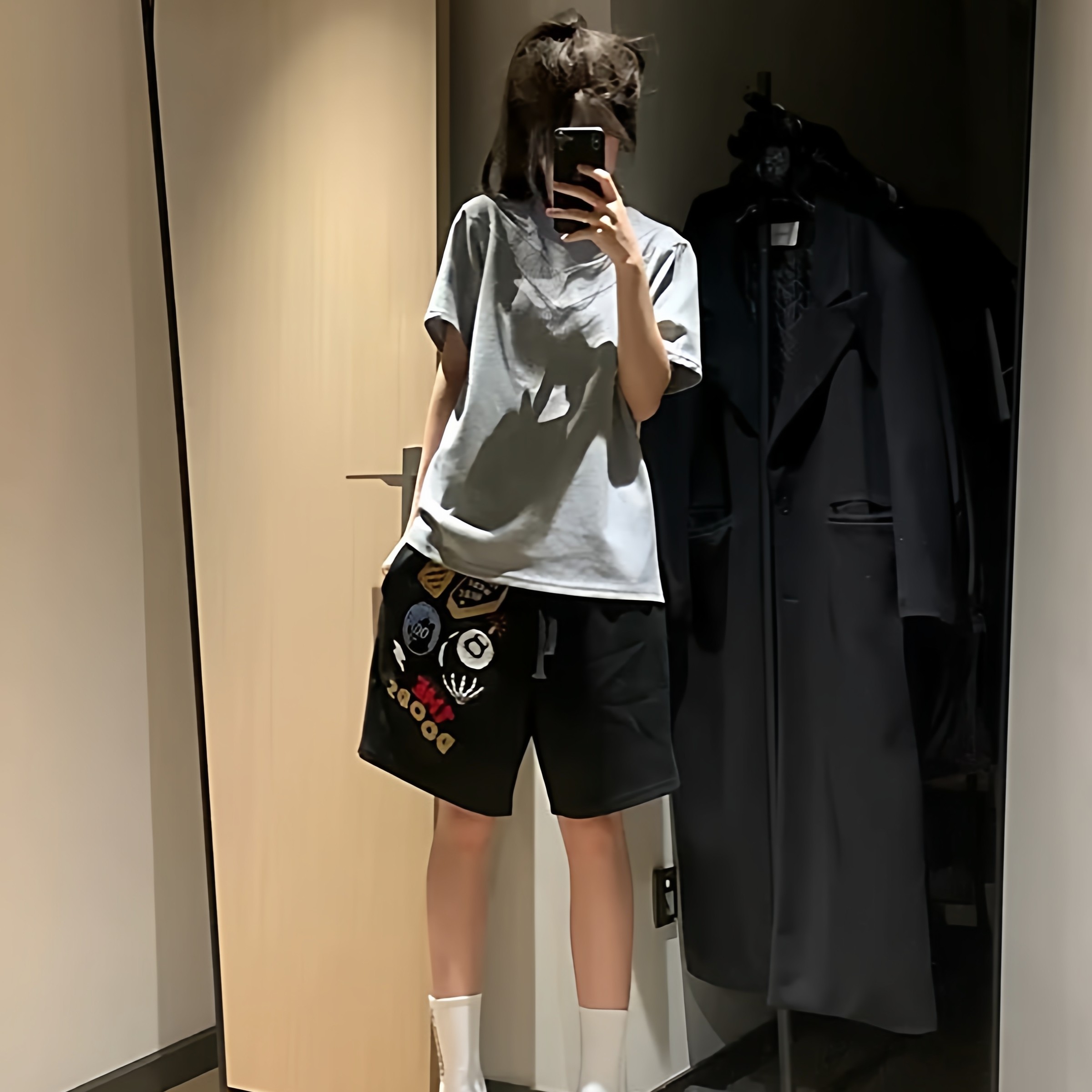 Drew潮牌美式复古涂鸦短裤男女夏季高街宽松刺绣休闲五分裤运动裤图片