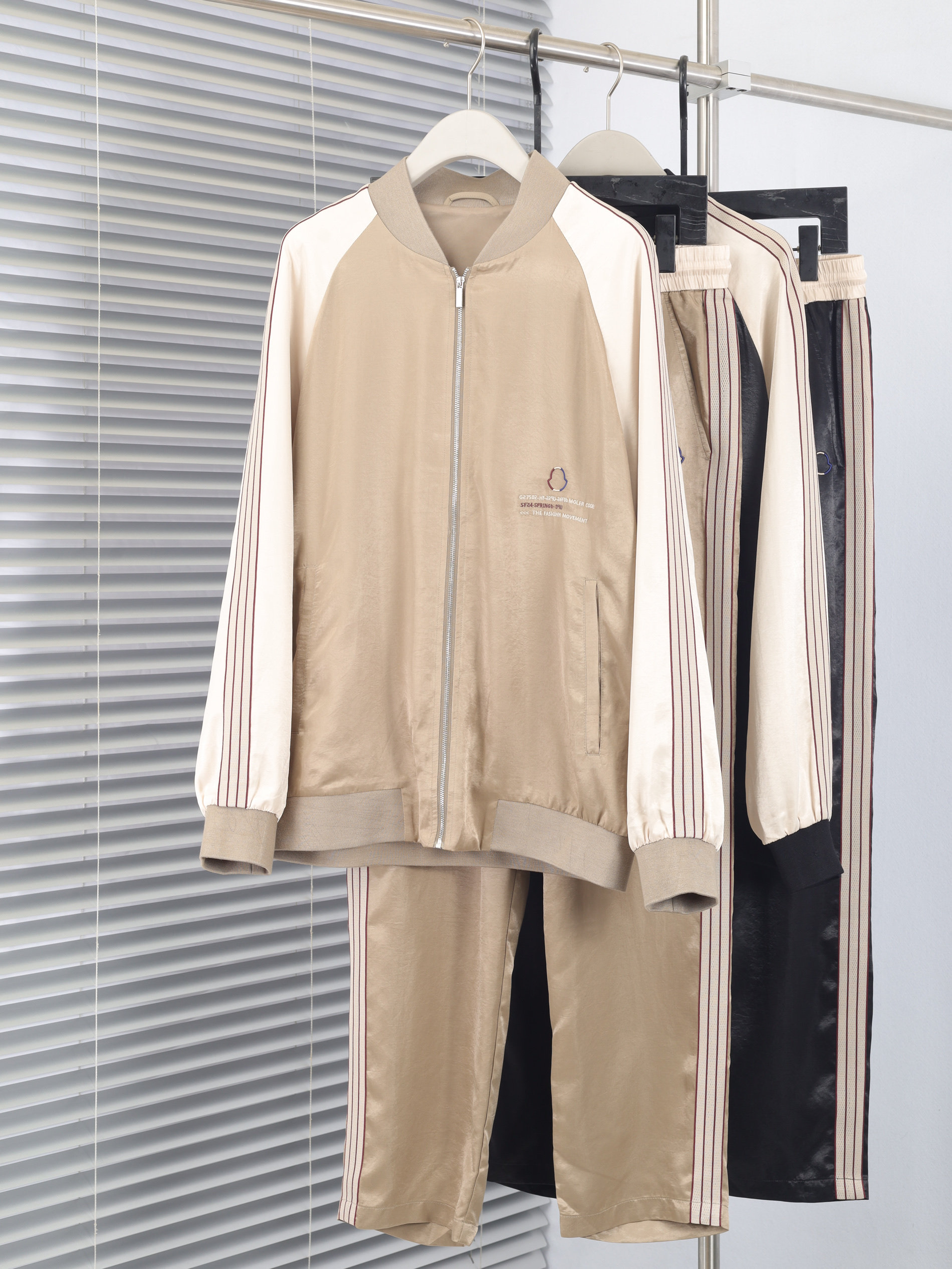 春秋季时尚棒球领套装韩版潮流运动男装一套搭配帅气休闲衣服New