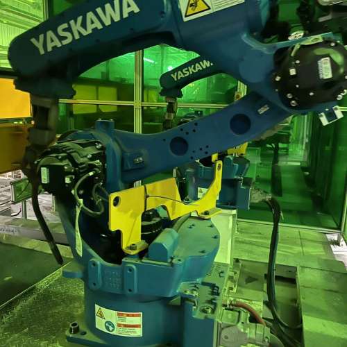 YR-1-06VXH12-A01-C  安川机器人