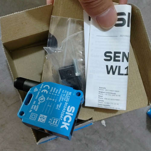WL12G-3O2431S47镜反射式光电传感器全新原装进口