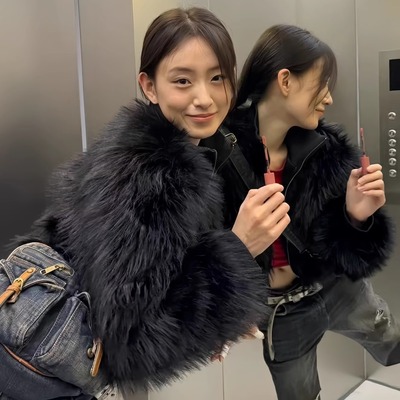 黑色气质狐狸毛毛短款外套大衣女