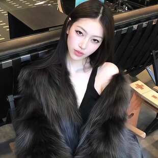 年轻款 时尚 百搭环保毛毛大衣 外套女冬季 气质高级感狐狸毛皮草短款