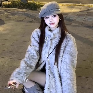 灰色蝴蝶结毛毛立领外套女款冬季皮毛一体高级感保暖环保皮草大衣