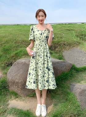 绿色温柔风雪纺碎花连衣裙女2024年F新款气质显瘦收腰a字裙子夏季