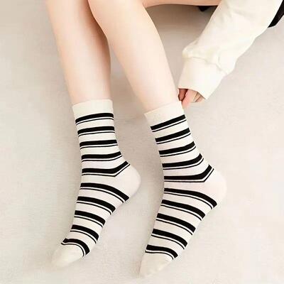 5 Pairs Happy Face Crew Socks , Cartoon Cat Breathable Cotto