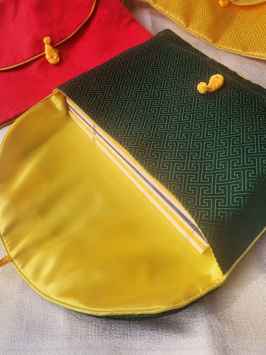 Shanqing Yunhe Brocade Barge Supply Sack, размер этой сумки - 25*34㎝ Большая пропускная способность Установите больше