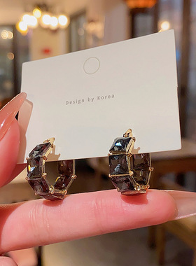 轻奢小众高级设计感黑色锆石耳环925银针百搭气质C形耳圈耳扣