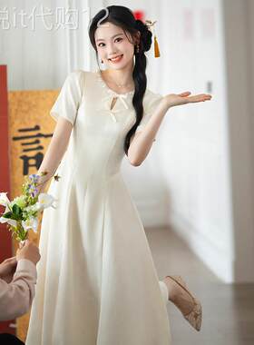 法式晚礼服女2026新款高级感轻奢小众高端成人礼订婚连衣裙香槟色