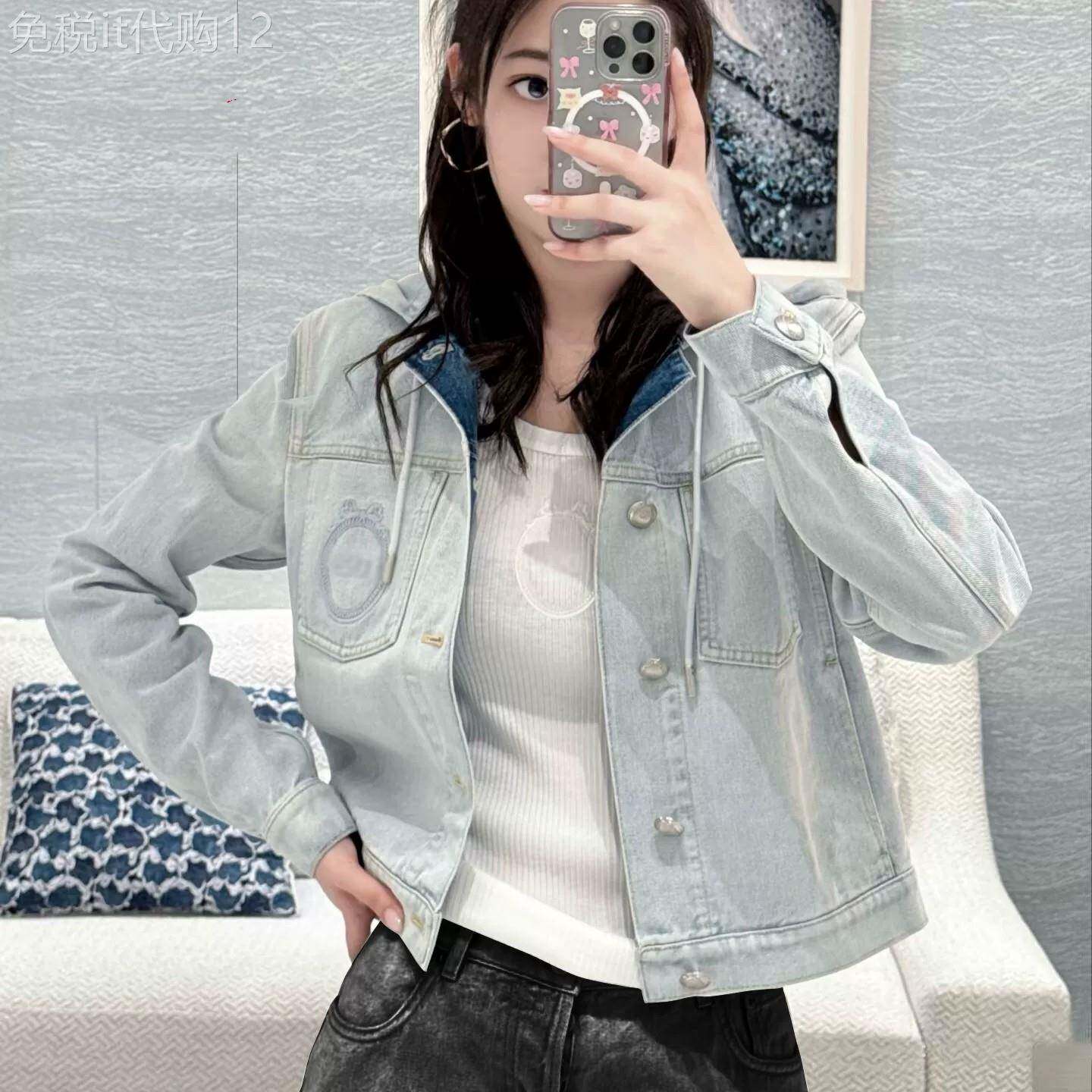 2026秋季新款牛仔风连帽短款牛仔外套女浅蓝色水洗宽松夹克衫休闲