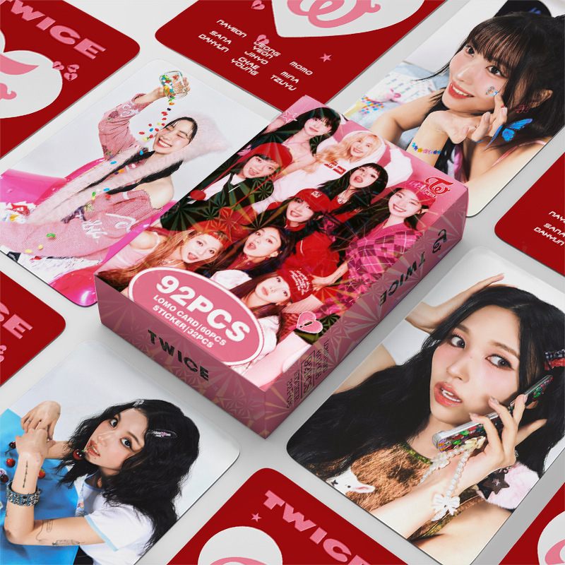 现货92张卡TWICE专辑STRATEGY
