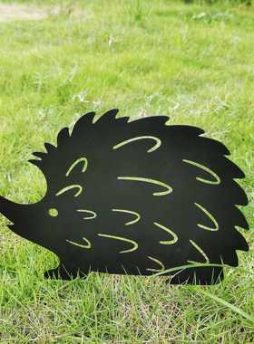 新款直销跨境新款花园庭院铁艺装饰品插件创意园林刺猬一家金属镂