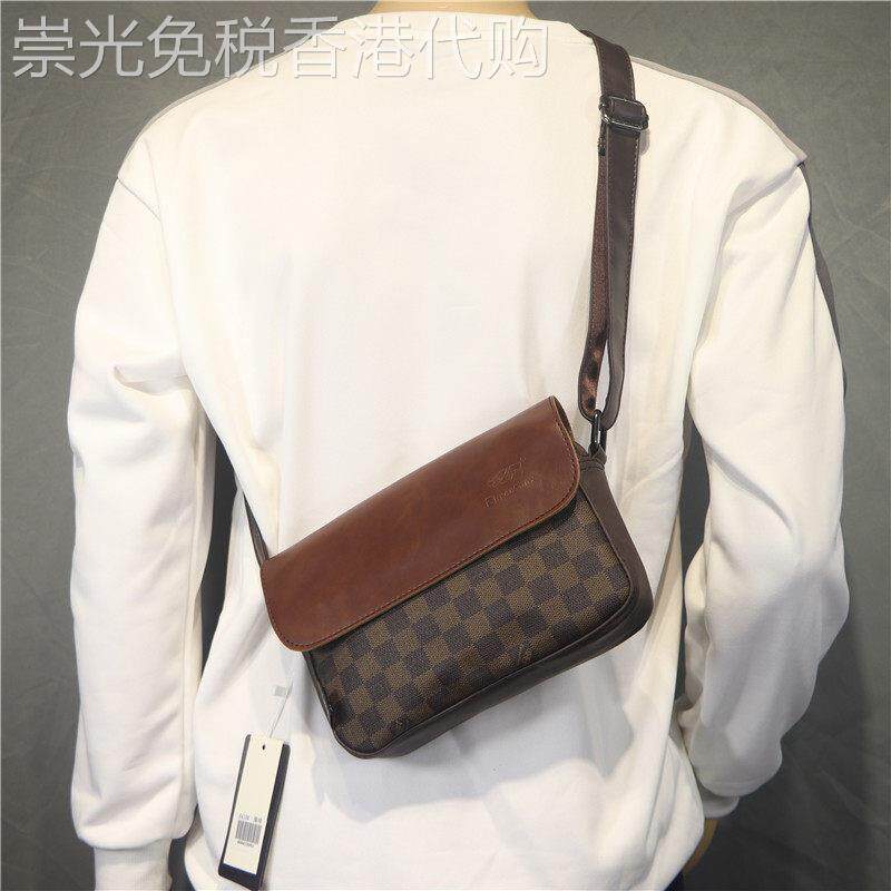 香港it潮牌真皮格子男士单肩包邮差斜挎小包简约翻盖斜挎男女揹包