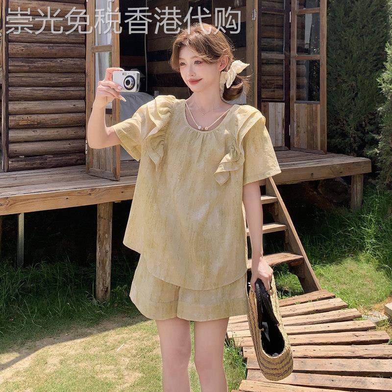 黄色盐甜系穿搭套装女2026夏季新款时尚休闲荷叶边上衣短裤两件套