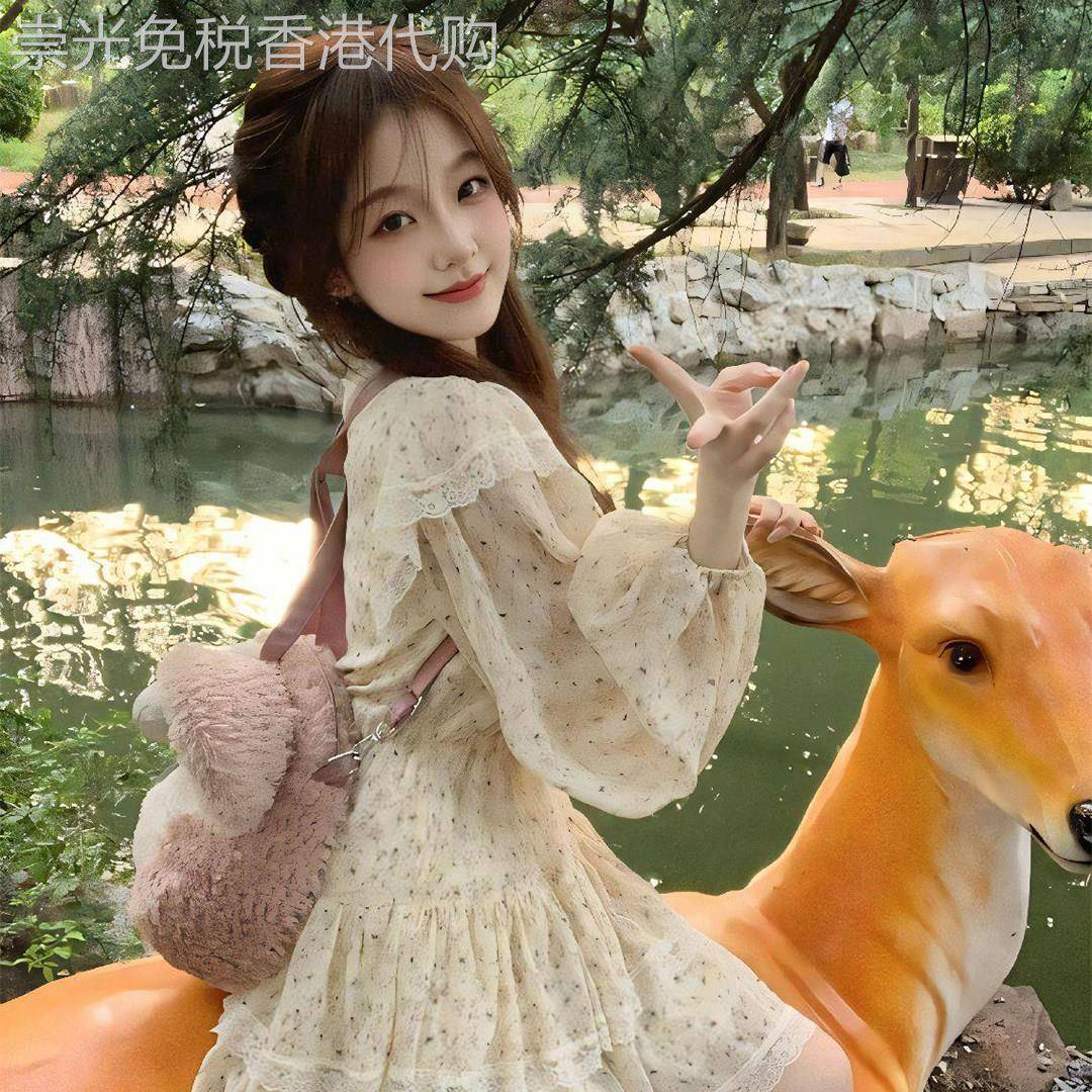 法式气质蕾丝奶杏色娃娃领洋装女2026春季新款小众短款茶歇裙子