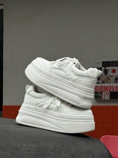 女2026春季 休闲板鞋 新款 时尚 真皮小白鞋 小个子增高6CM厚底松糕鞋