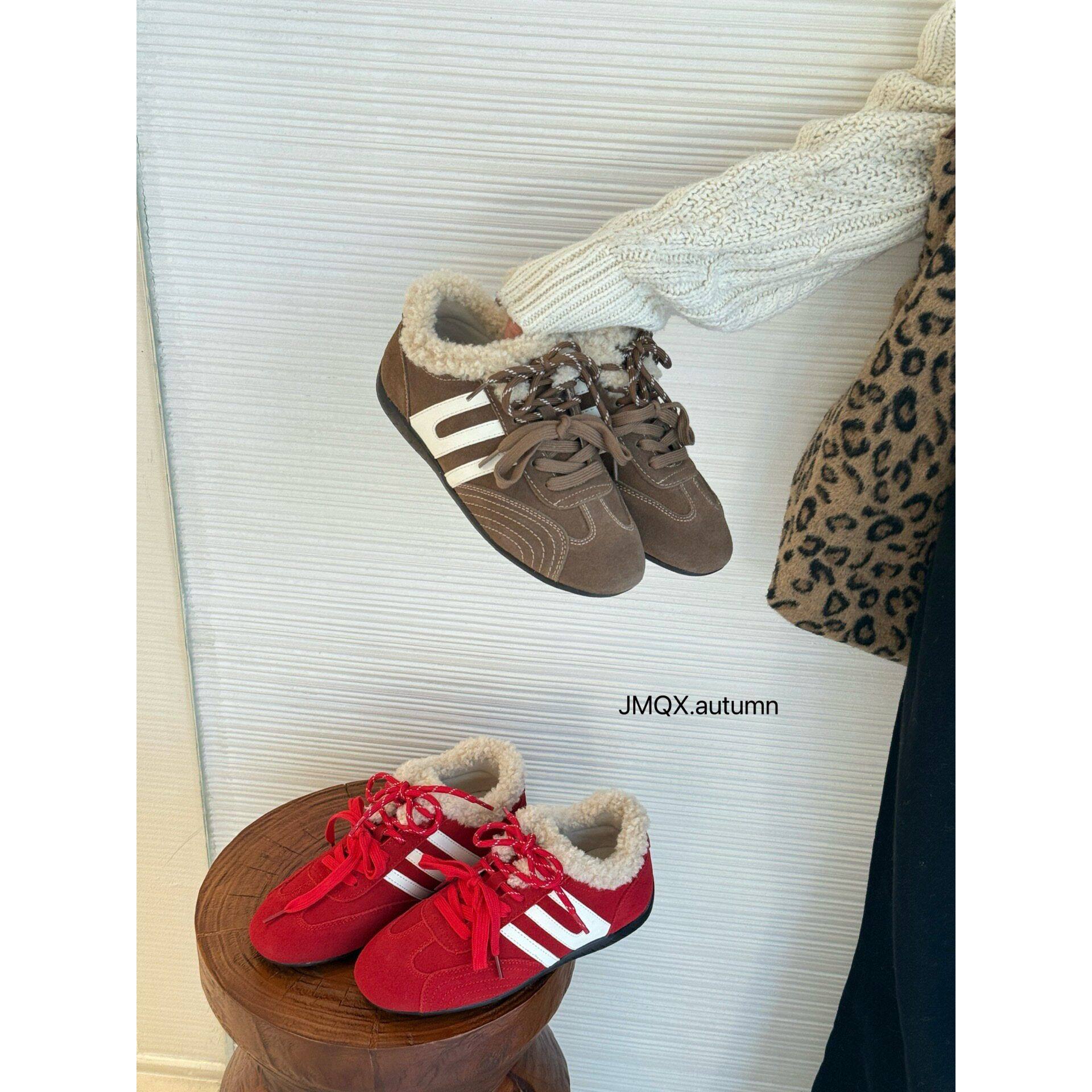 真皮羊毛红色加绒德训鞋女鞋2025秋冬新款平跟软底休闲运动阿甘鞋,女鞋,德训鞋,淘宝优惠券,粉丝福利购,淘宝优惠卷