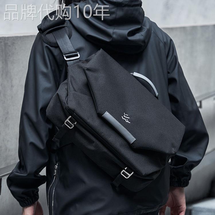 香港免税代购新款牛津布斜挎包男士大容量通勤邮差包骑行机车包男