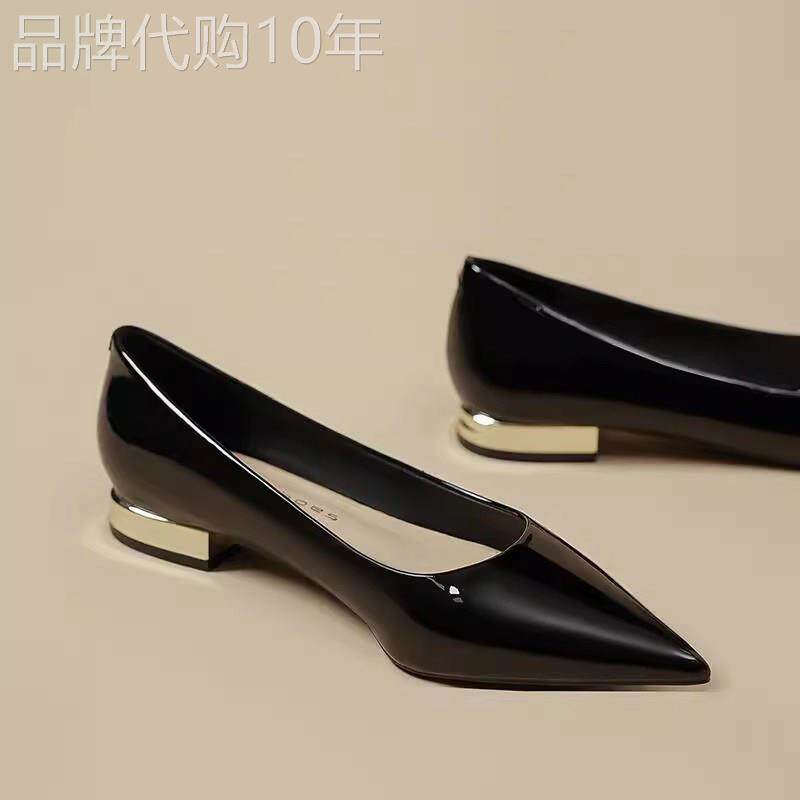 高级感真皮包鞋女2026新款春秋季黑色漆皮浅口尖头通勤工作平底鞋