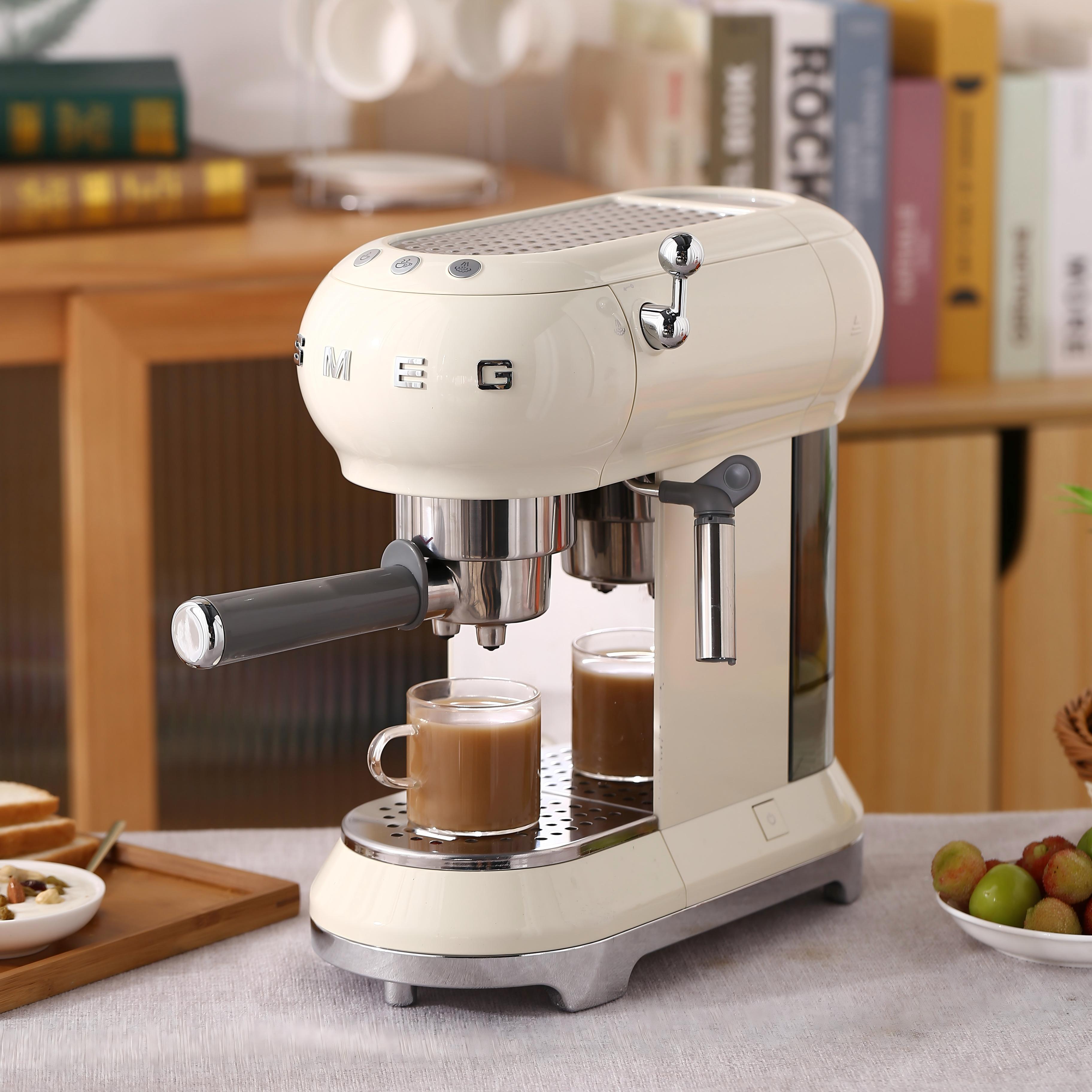 SMEG家用半自动咖啡机