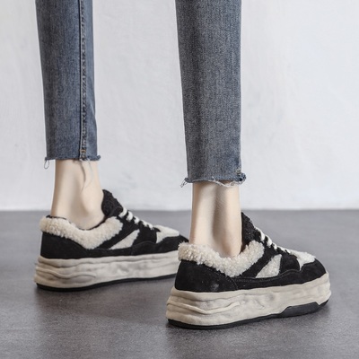 黑色加绒厚底板鞋女2025年秋冬季新款爆款鞋子软底保暖休闲 毛毛
