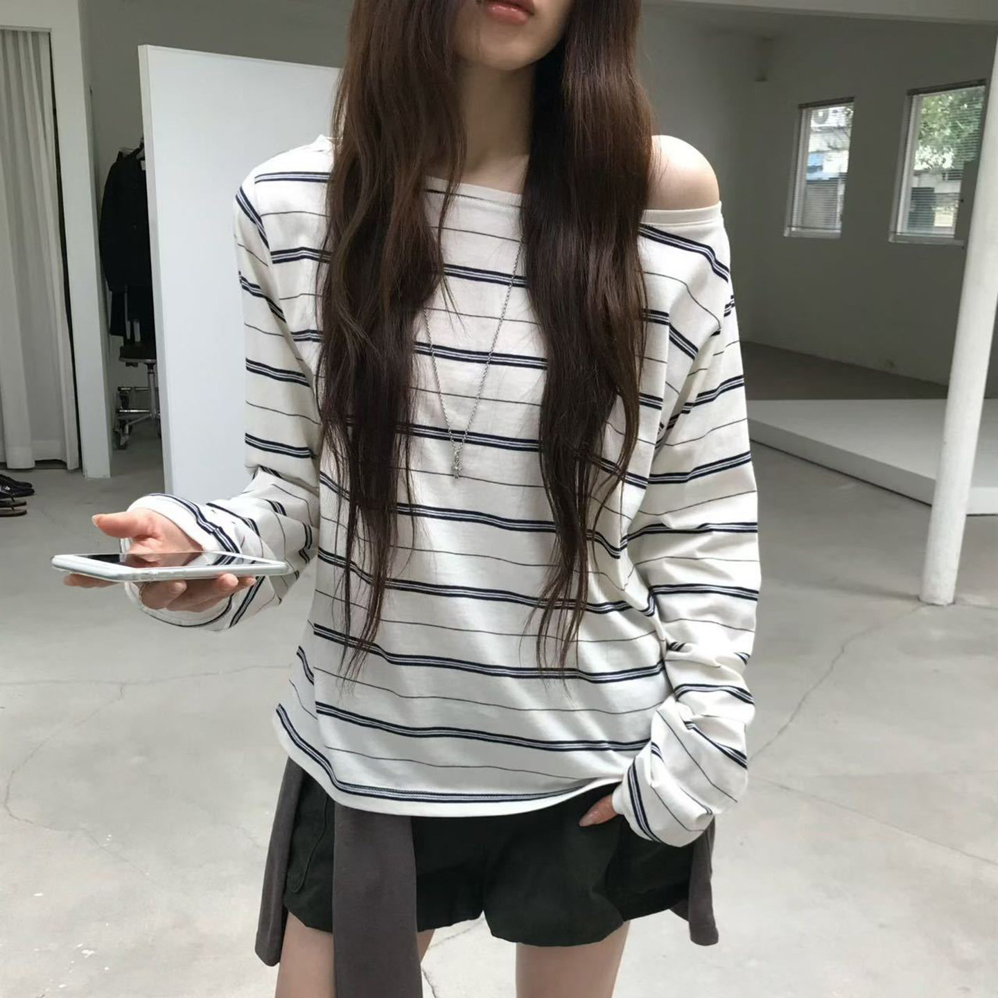 韩国nuese百搭露肩条纹长袖T恤女