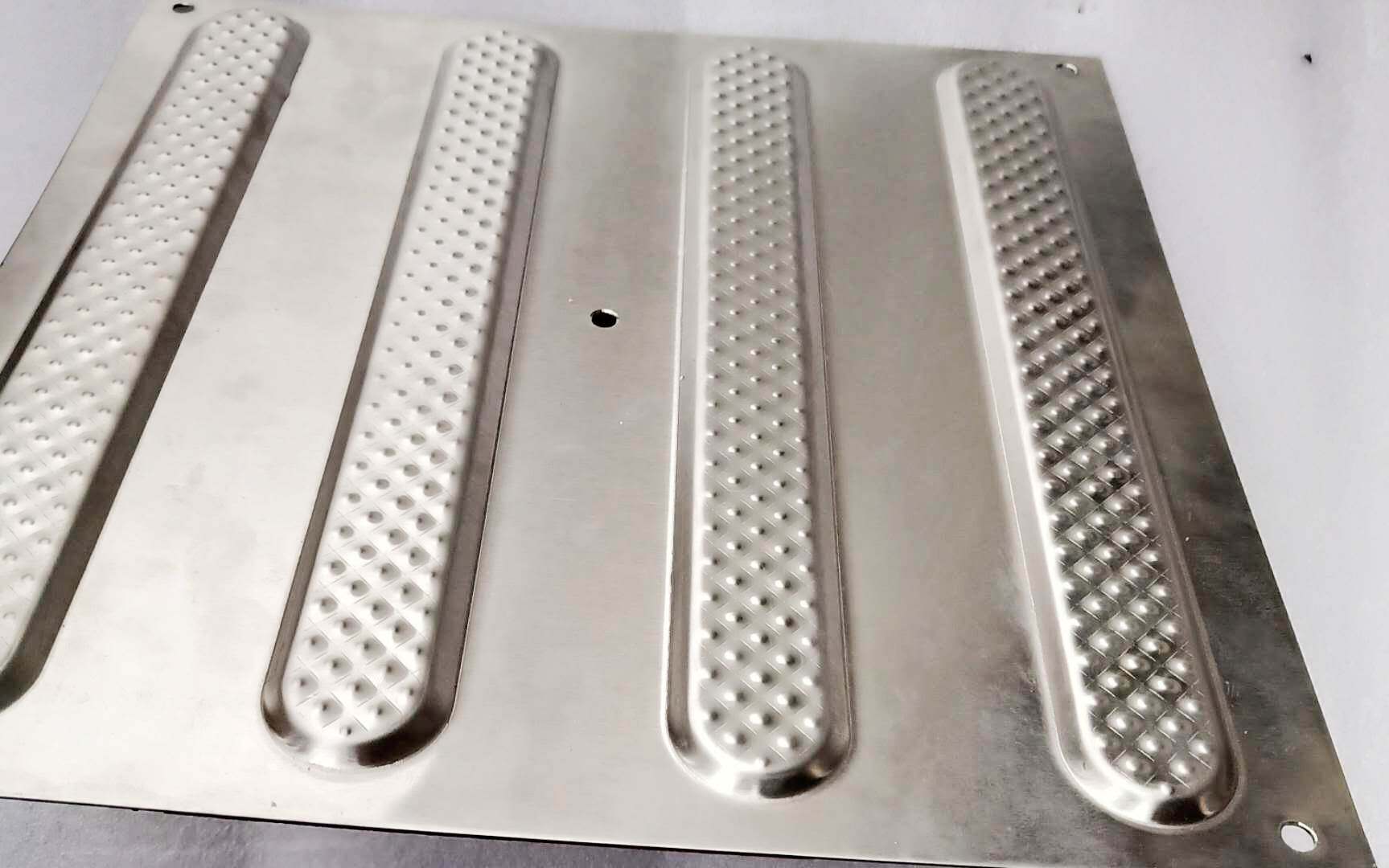 e盲道砖304不锈钢盲道砖盲人行道圆点防滑指引盲道板不锈钢盲道