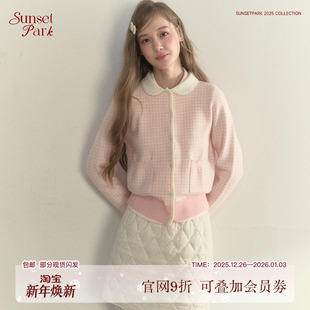 SunsetPark日落公园 小粉格温柔少女娃娃领针织长袖毛衣上衣秋冬